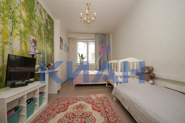 Продам однокомнатную (1-комн.) квартиру, Шахтеров ул, 44, Красноярск г