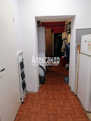 Продам трехкомнатную (3-комн.) квартиру, Большой Смоленский пр-кт, д. 28, Санкт-Петербург г