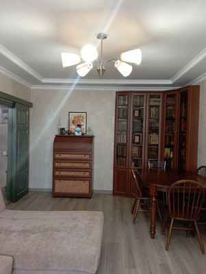 Продам трехкомнатную (3-комн.) квартиру, Академика Лаврентьева ул, 11, Казань г