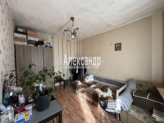 Продам 3-комн. в 4-комн. квартире, Межевая ул, 13, Лисий Нос п