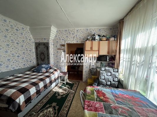 Продам 3-комн. в 4-комн. квартире, Межевая ул, 13, Лисий Нос п