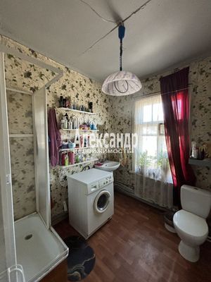 Продам 3-комн. в 4-комн. квартире, Межевая ул, 13, Лисий Нос п