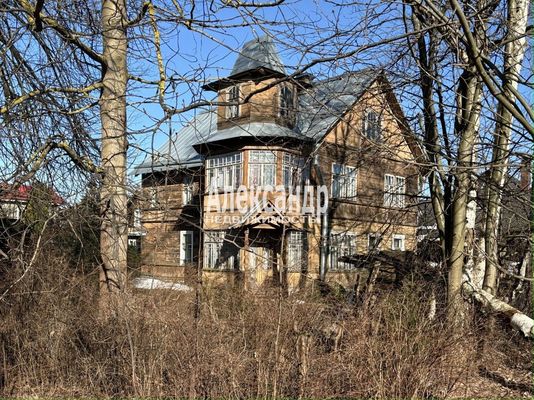 Продам 3-комн. в 4-комн. квартире, Межевая ул, 13, Лисий Нос п