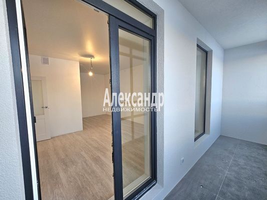 Продам трехкомнатную (3-комн.) квартиру, Уральская ул, 25, Санкт-Петербург г