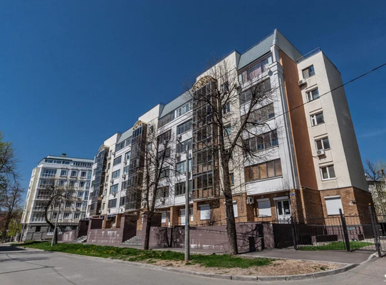 Продам двухкомнатную (2-комн.) квартиру, Лесгафта ул, 3, Казань г