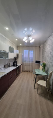 Продам двухкомнатную (2-комн.) квартиру, Хусаина Мавлютова ул, 42, Казань г