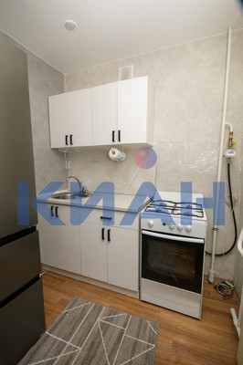 Продам двухкомнатную (2-комн.) квартиру, Парашютная ул, 12, Красноярск г