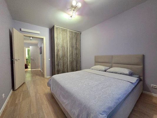 Продам трехкомнатную (3-комн.) квартиру, Поляны ул, 5кА, Москва г