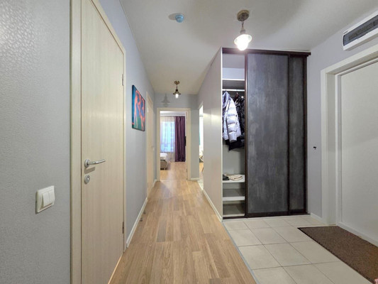 Продам трехкомнатную (3-комн.) квартиру, Поляны ул, 5кА, Москва г