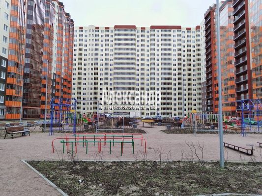 Продам однокомнатную (1-комн.) квартиру, Шоссе в Лаврики ул, 78к1, Мурино п