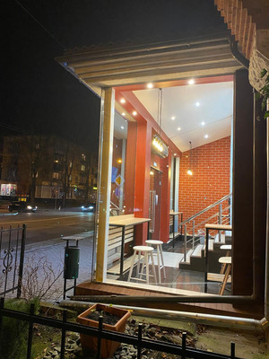 Продам торговое помещение 126,9 м2, Мира пр-кт, 63а-65А, Калининград г