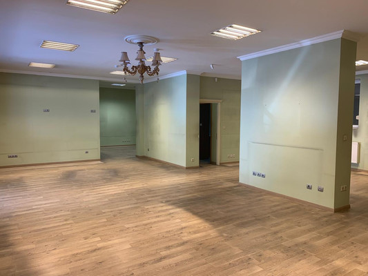 Продам торговое помещение 126,9 м2, Мира пр-кт, 63а-65А, Калининград г