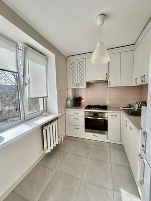 Продам трехкомнатную (3-комн.) квартиру, Ульянова Дмитрия ул, 20, Ялта г