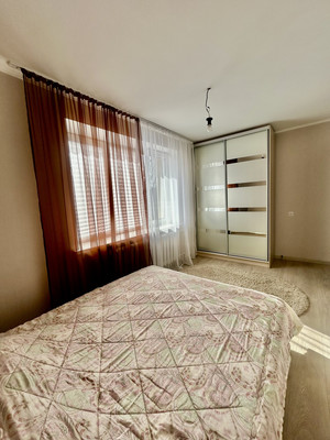 Продам трехкомнатную (3-комн.) квартиру, Ульянова Дмитрия ул, 20, Ялта г