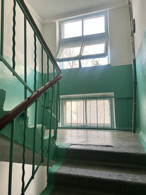Продам трехкомнатную (3-комн.) квартиру, Ульянова Дмитрия ул, 20, Ялта г