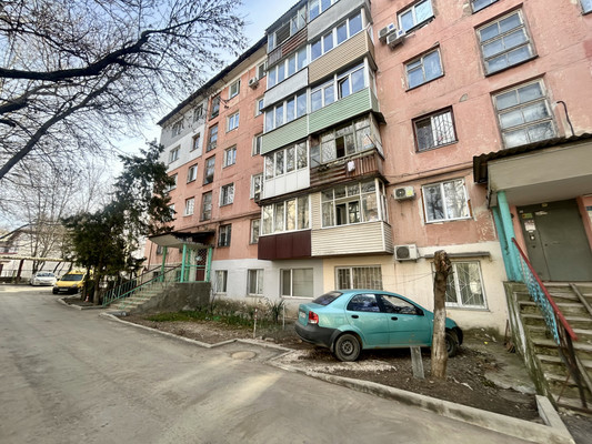 Продам трехкомнатную (3-комн.) квартиру, Ульянова Дмитрия ул, 20, Ялта г
