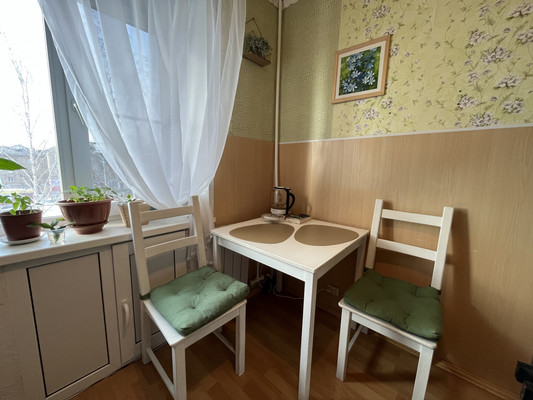 Продам двухкомнатную (2-комн.) квартиру, Попова ул, 2, Нижний Тагил г