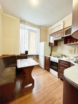 Продам двухкомнатную (2-комн.) квартиру, Циолковского ул, 30, Нижний Тагил г