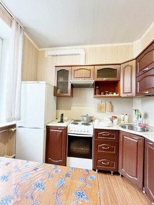 Продам двухкомнатную (2-комн.) квартиру, Циолковского ул, 30, Нижний Тагил г