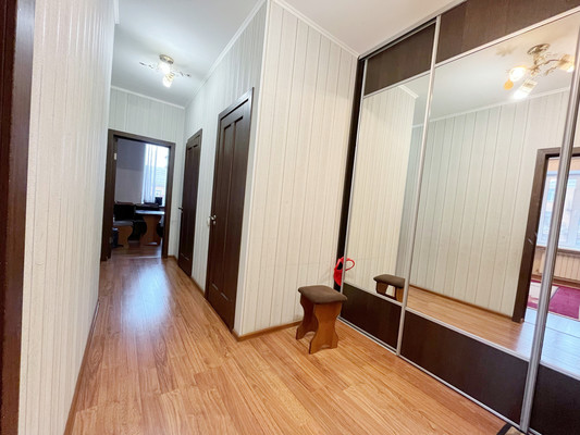 Продам двухкомнатную (2-комн.) квартиру, Циолковского ул, 30, Нижний Тагил г
