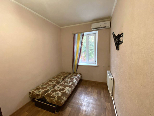 Продам однокомнатную (1-комн.) квартиру, Суворова ул, 27, Ростов-на-Дону г