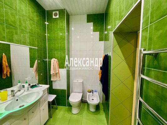 Продам двухкомнатную (2-комн.) квартиру, Красных Командиров пр-кт, 19, Зеленогорск г