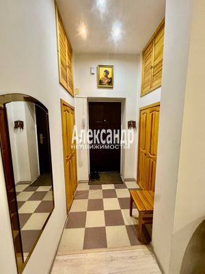 Продам двухкомнатную (2-комн.) квартиру, Красных Командиров пр-кт, 19, Зеленогорск г