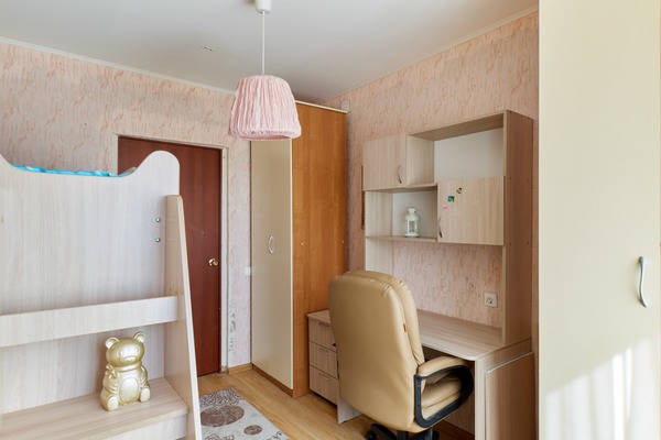 Продам двухкомнатную (2-комн.) квартиру, Тыныч ул, 3, Казань г