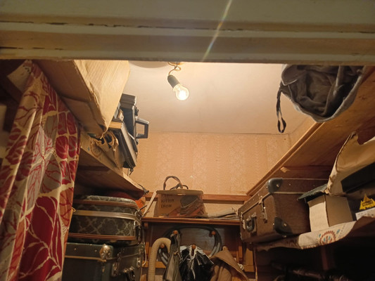 Продам двухкомнатную (2-комн.) квартиру, 42, Новый Свет п