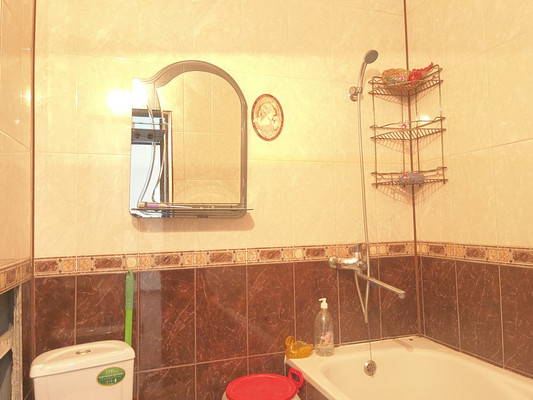 Продам двухкомнатную (2-комн.) квартиру, Магомеда Гамзатова ул, 6, Ватан мкр