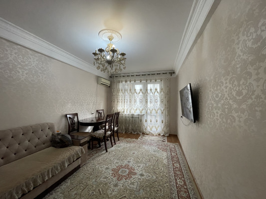 Продам двухкомнатную (2-комн.) квартиру, Амет-хана Султана пр-кт, 16, Махачкала г