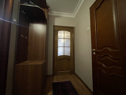 Продам двухкомнатную (2-комн.) квартиру, Амет-хана Султана пр-кт, 16, Махачкала г