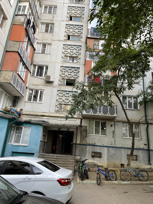 Продам двухкомнатную (2-комн.) квартиру, Амет-хана Султана пр-кт, 16, Махачкала г