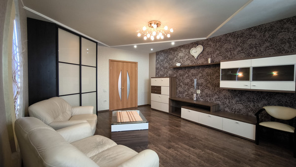 Продам трехкомнатную (3-комн.) квартиру, Победы пр-кт, 295А, Челябинск г