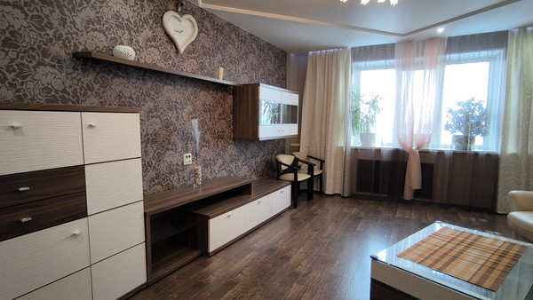 Продам трехкомнатную (3-комн.) квартиру, Победы пр-кт, 295А, Челябинск г