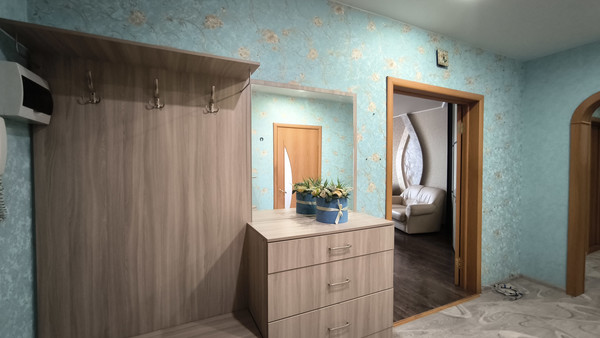 Продам трехкомнатную (3-комн.) квартиру, Победы пр-кт, 295А, Челябинск г