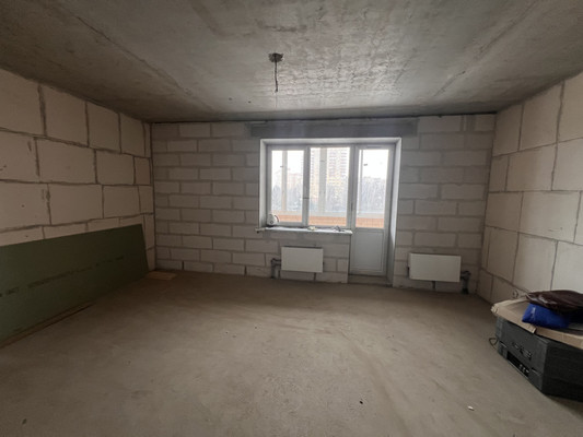Продам трехкомнатную (3-комн.) квартиру, Заводской пр-кт, 12, Голицыно г