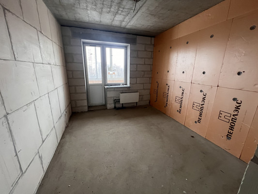 Продам трехкомнатную (3-комн.) квартиру, Заводской пр-кт, 12, Голицыно г