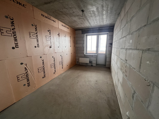 Продам трехкомнатную (3-комн.) квартиру, Заводской пр-кт, 12, Голицыно г