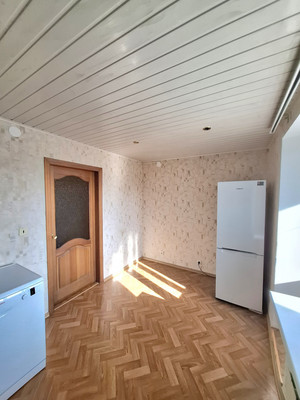 Продам двухкомнатную (2-комн.) квартиру, Калинина ул, 91, Пенза г