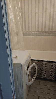 Продам двухкомнатную (2-комн.) квартиру, 8, Жучки д
