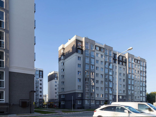 Продам трехкомнатную (3-комн.) квартиру, Суздальская ул, 15к3, Калининград г