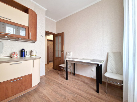Сдам однокомнатную (1-комн.) квартиру, Дмитровка Б. ул, 4к2, Москва г