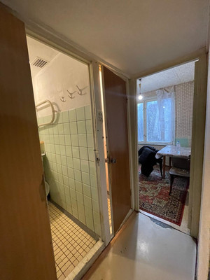 Продам трехкомнатную (3-комн.) квартиру, Литовский б-р, 11к5, Москва г