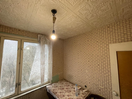 Продам трехкомнатную (3-комн.) квартиру, Литовский б-р, 11к5, Москва г