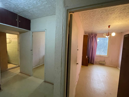 Продам трехкомнатную (3-комн.) квартиру, Литовский б-р, 11к5, Москва г