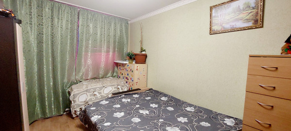 Продам двухкомнатную (2-комн.) квартиру, Академика Парина ул, 8, Казань г