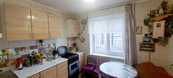 Продам двухкомнатную (2-комн.) квартиру, Академика Парина ул, 8, Казань г