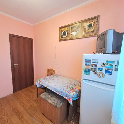 Продам двухкомнатную (2-комн.) квартиру, Западная ул, 18, Малые Колпаны д