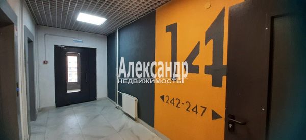 Продам однокомнатную (1-комн.) квартиру, Старорусский пр-кт, 8к1, Шушары п